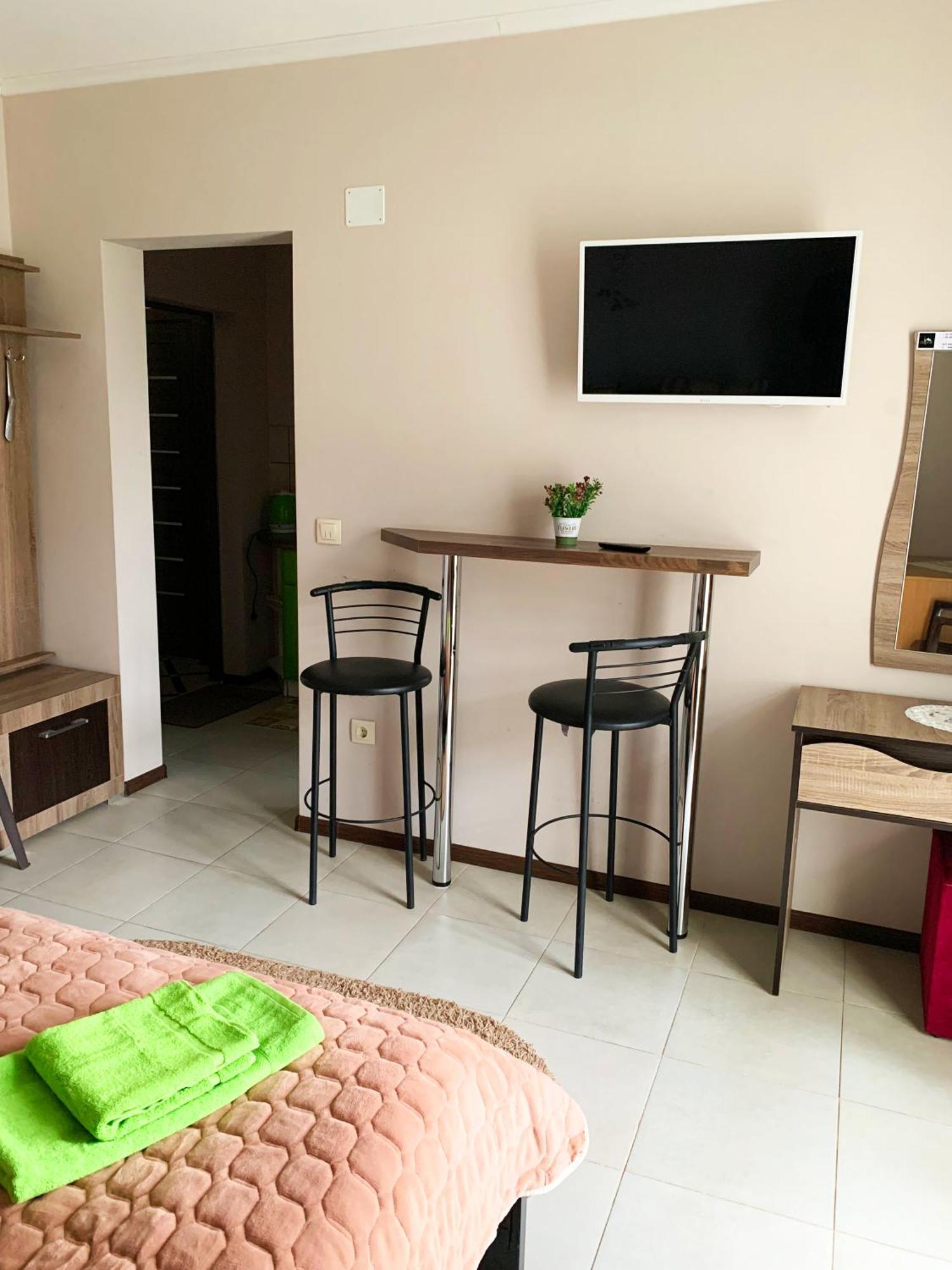 Ozone Minihotel Yablunytsya Exterior photo