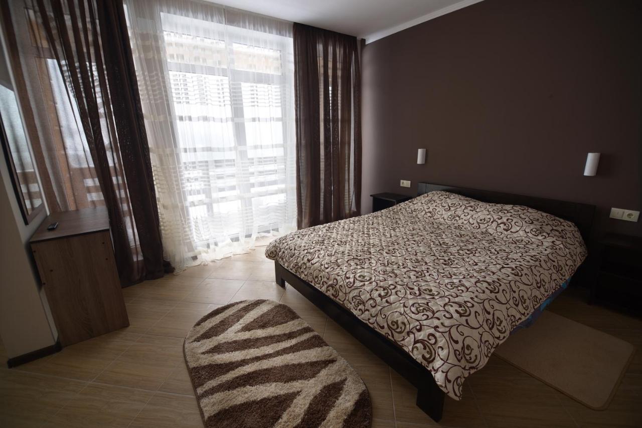 Ozone Minihotel Yablunytsya Exterior photo