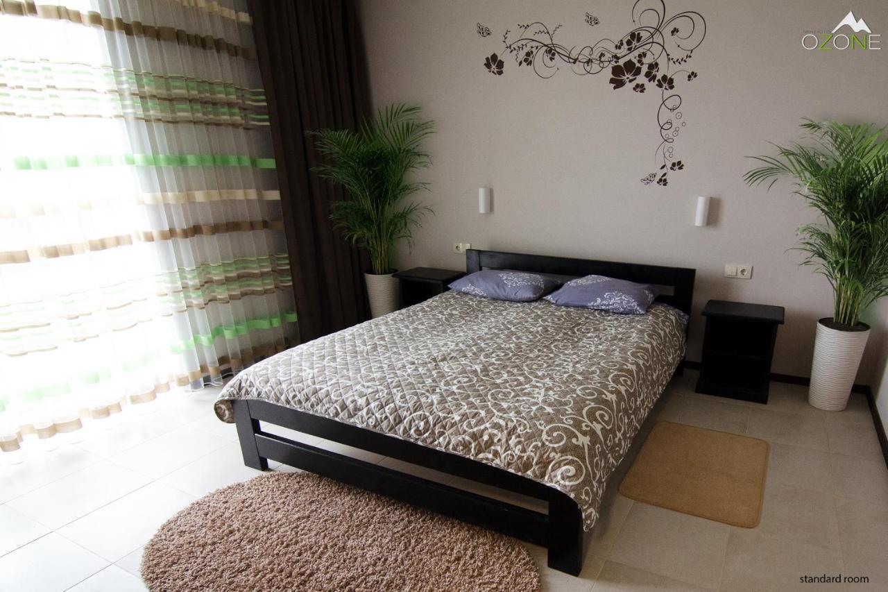 Ozone Minihotel Yablunytsya Exterior photo