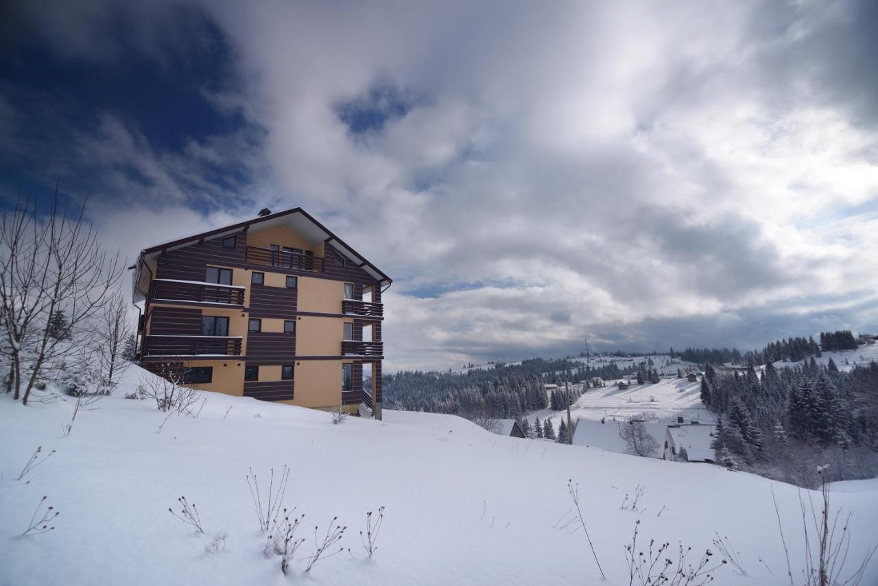 Ozone Minihotel Yablunytsya Exterior photo